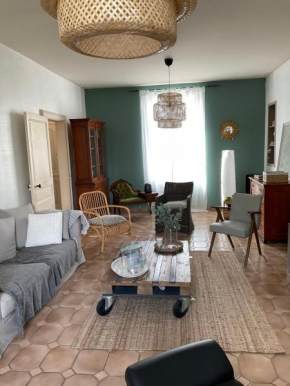 Maison chaleureuse avec grand jardin à 2h de Paris